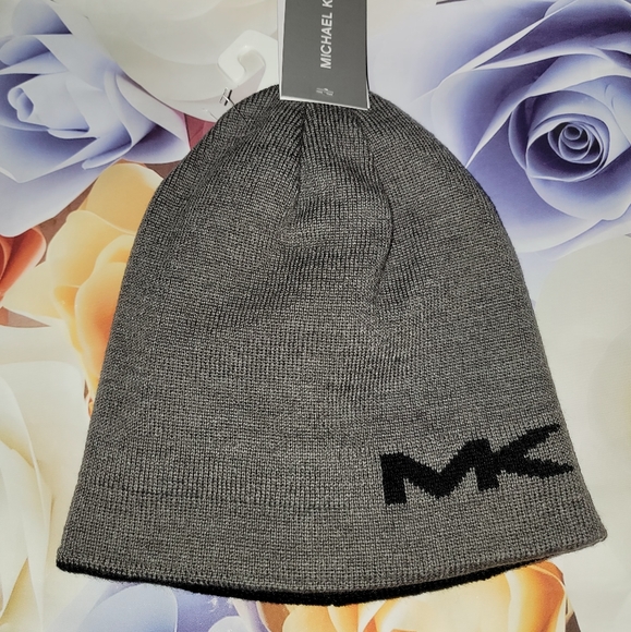 MICHAEL Michael Kors Other - Nwt Michael Kors beanie hat mens gray